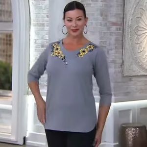 89 Bob Mackie Sunflower Studded Gem V-Neck quarter sleeve Curved Hemline Medium